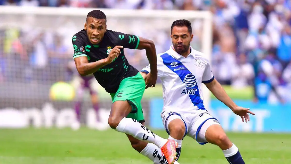 Fotografía del club puebla en partido contra el Santos